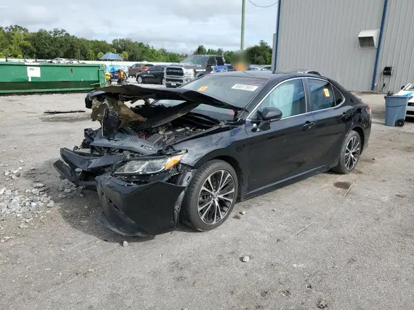 4T1B11HKXJU057880 2018 TOYOTA CAMRY - Image 1