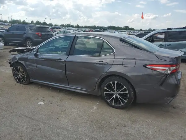 4T1B11HKXJU058253 2018 TOYOTA CAMRY - Image 2