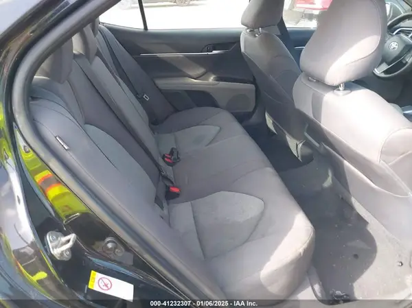 4T1B11HKXJU058771 2018 TOYOTA CAMRY - Image 8