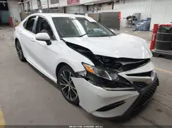 4T1B11HKXJU061976 2018 TOYOTA CAMRY