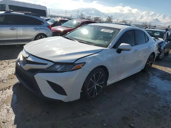 4T1B11HKXJU067728 2018 TOYOTA CAMRY - Image 1