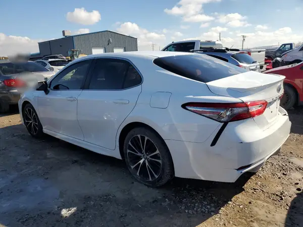 4T1B11HKXJU067728 2018 TOYOTA CAMRY - Image 2