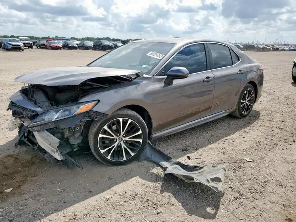 4T1B11HKXJU069334 2018 TOYOTA CAMRY - Image 1