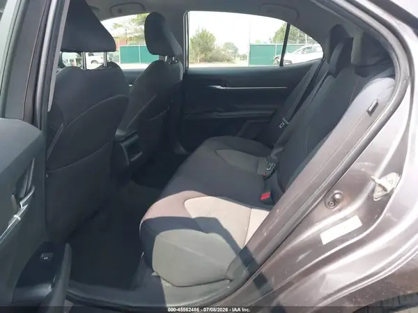 4T1B11HKXJU074372 2018 TOYOTA CAMRY - Image 8