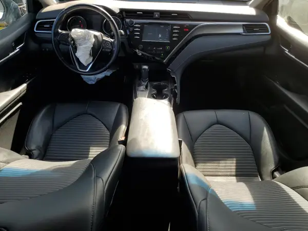 4T1B11HKXJU075988 2018 TOYOTA CAMRY - Image 8