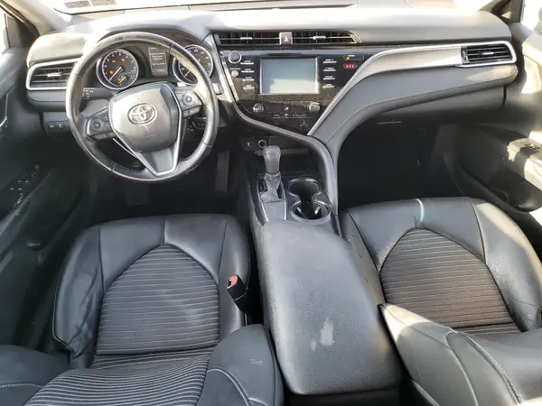 4T1B11HKXJU076932 2018 TOYOTA CAMRY - Image 8