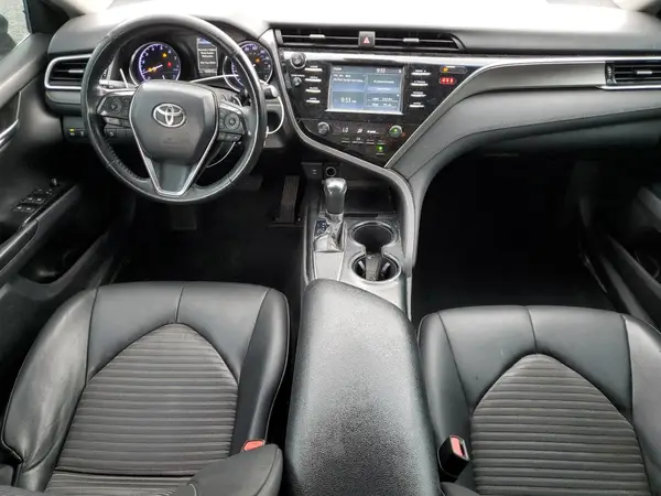 4T1B11HKXJU079121 2018 TOYOTA CAMRY - Image 8