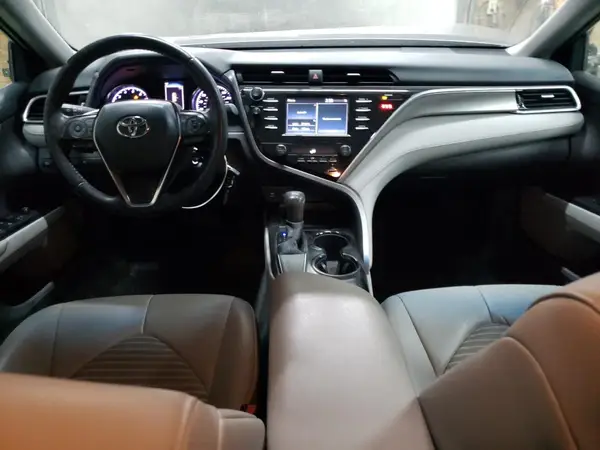 4T1B11HKXJU081662 2018 TOYOTA CAMRY - Image 8