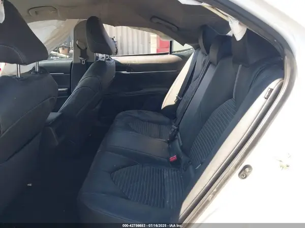 4T1B11HKXJU083492 2018 TOYOTA CAMRY - Image 8