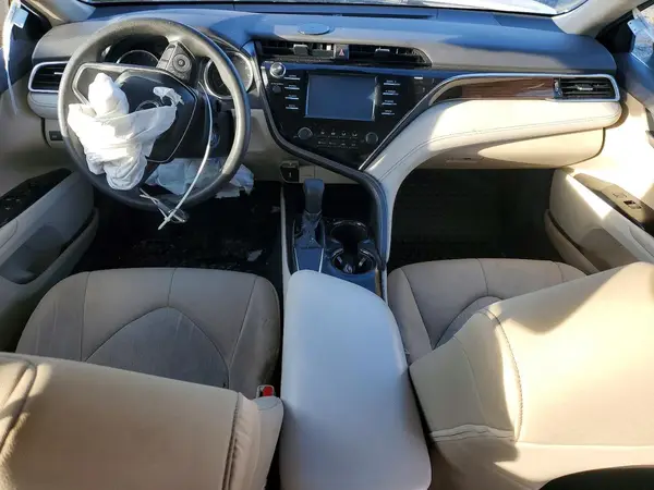 4T1B11HKXJU084934 2018 TOYOTA CAMRY - Image 8
