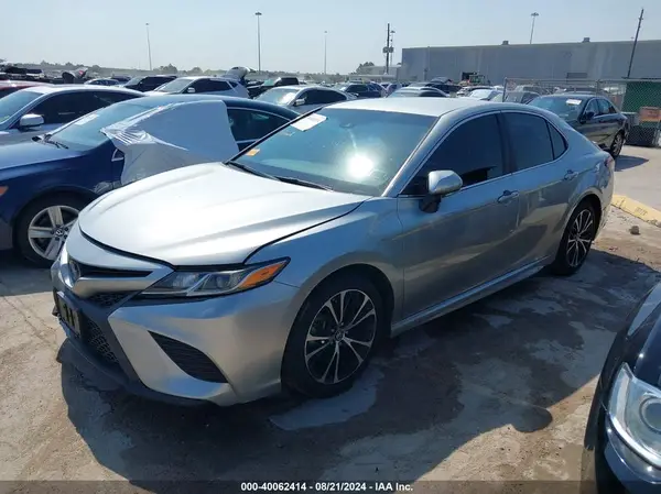 4T1B11HKXJU086716 2018 TOYOTA CAMRY - Image 2