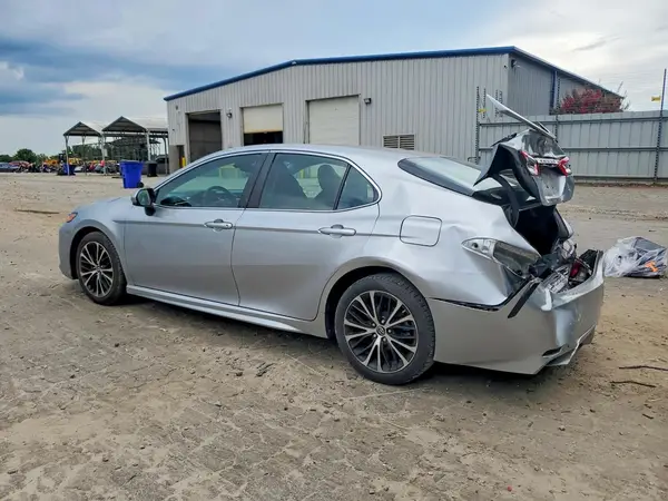 4T1B11HKXJU087123 2018 TOYOTA CAMRY - Image 2