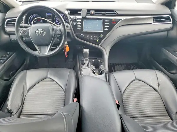 4T1B11HKXJU087123 2018 TOYOTA CAMRY - Image 8