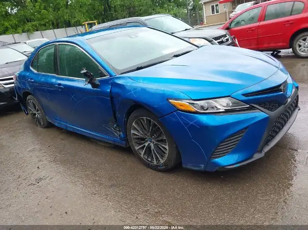 4T1B11HKXJU089342 2018 TOYOTA CAMRY - Image 1