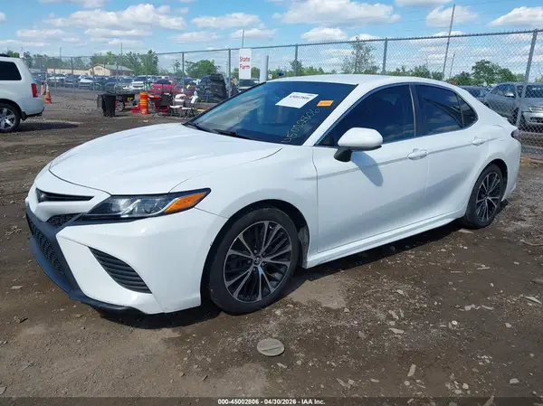 4T1B11HKXJU091835 2018 TOYOTA CAMRY - Image 2