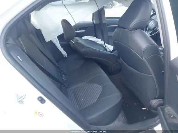4T1B11HKXJU093889 2018 TOYOTA CAMRY - Image 8