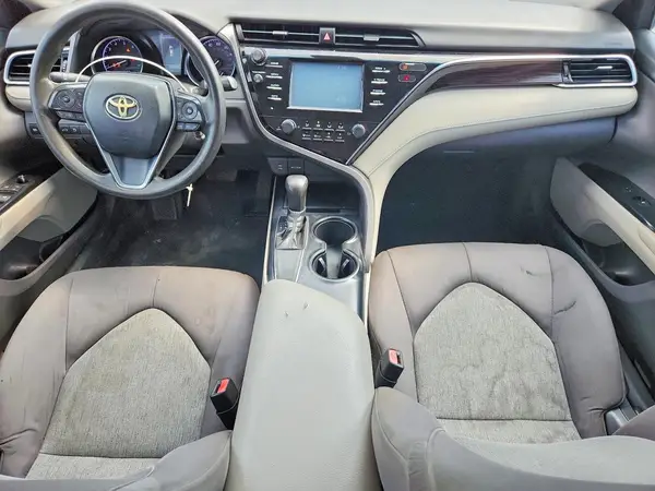 4T1B11HKXJU097568 2018 TOYOTA CAMRY - Image 8