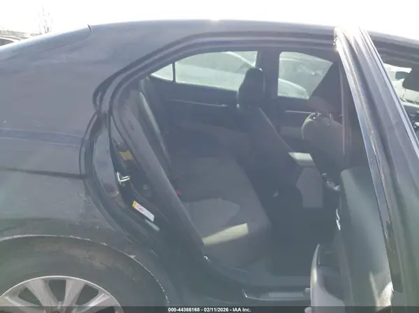 4T1B11HKXJU099370 2018 TOYOTA CAMRY - Image 8