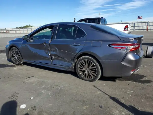 4T1B11HKXJU099871 2018 TOYOTA CAMRY - Image 2