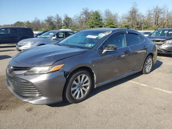 4T1B11HKXJU103630 2018 TOYOTA CAMRY - Image 1