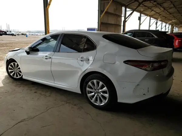 4T1B11HKXJU103949 2018 TOYOTA CAMRY - Image 2