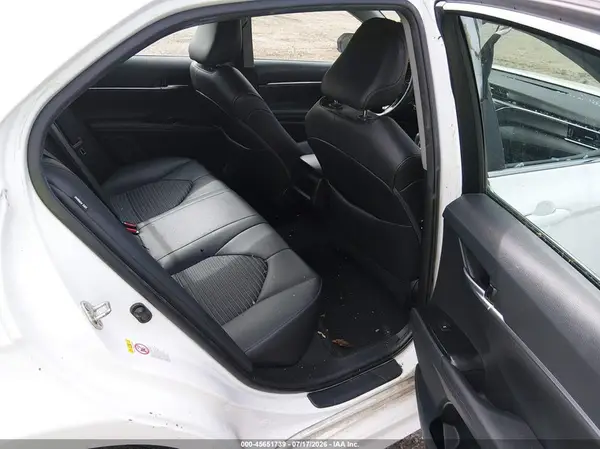 4T1B11HKXJU105300 2018 TOYOTA CAMRY - Image 8