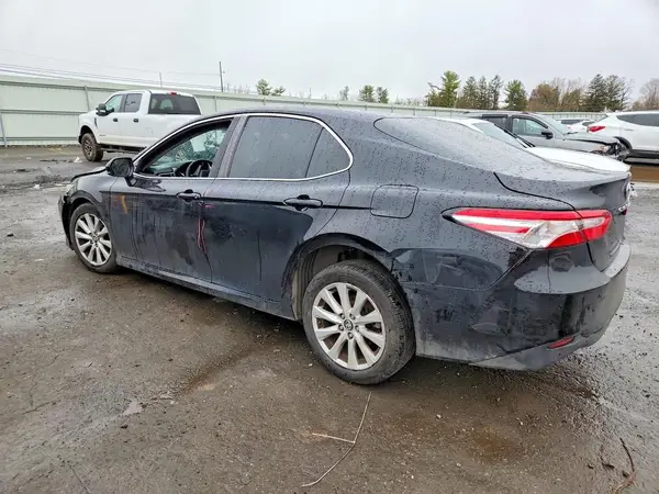 4T1B11HKXJU113235 2018 TOYOTA CAMRY - Image 2
