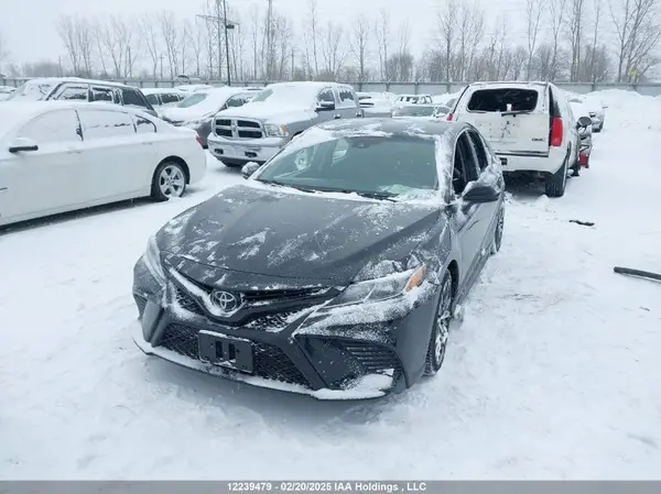 4T1B11HKXJU116880 2018 TOYOTA CAMRY - Image 2