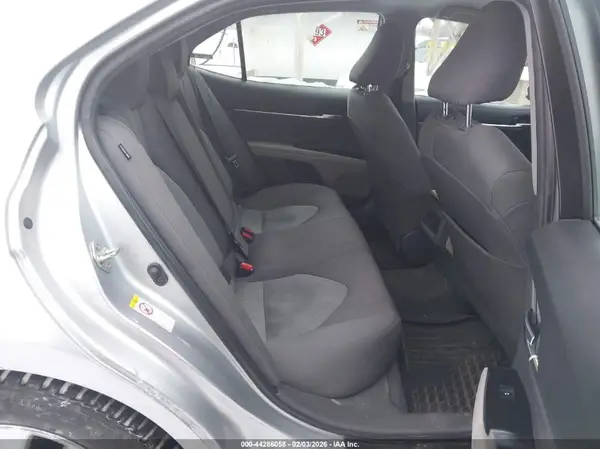 4T1B11HKXJU118662 2018 TOYOTA CAMRY - Image 8