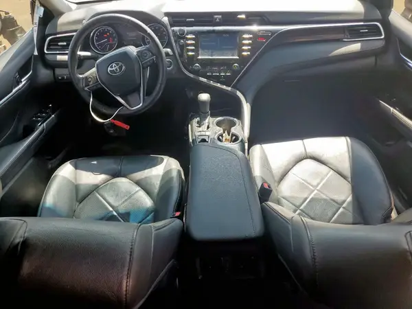 4T1B11HKXJU120752 2018 TOYOTA CAMRY - Image 8