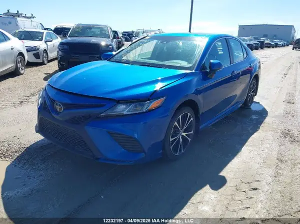 4T1B11HKXJU121500 2018 TOYOTA CAMRY - Image 2