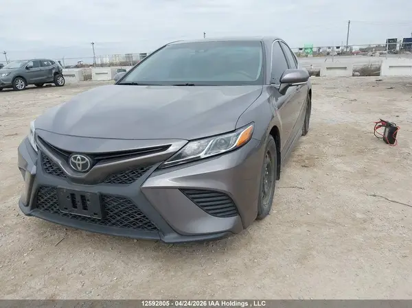 4T1B11HKXJU122954 2018 TOYOTA CAMRY - Image 2