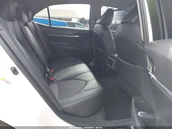 4T1B11HKXJU123120 2018 TOYOTA CAMRY - Image 8