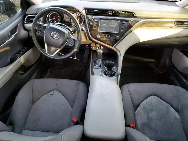 4T1B11HKXJU137423 2018 TOYOTA CAMRY - Image 8
