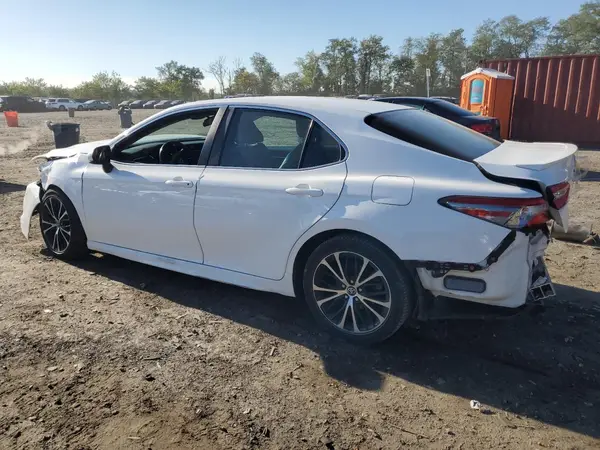 4T1B11HKXJU139527 2018 TOYOTA CAMRY - Image 2