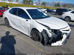 4T1B11HKXJU140631 2018 TOYOTA CAMRY