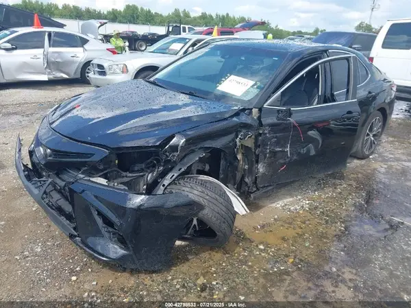 4T1B11HKXJU142654 2018 TOYOTA CAMRY - Image 2