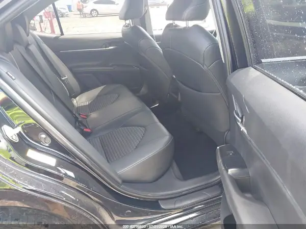 4T1B11HKXJU142654 2018 TOYOTA CAMRY - Image 8