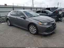 4T1B11HKXJU143335 2018 TOYOTA CAMRY