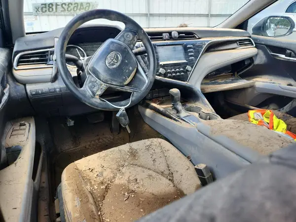 4T1B11HKXJU143948 2018 TOYOTA CAMRY - Image 8