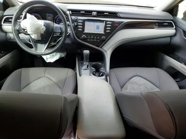 4T1B11HKXJU143979 2018 TOYOTA CAMRY - Image 8