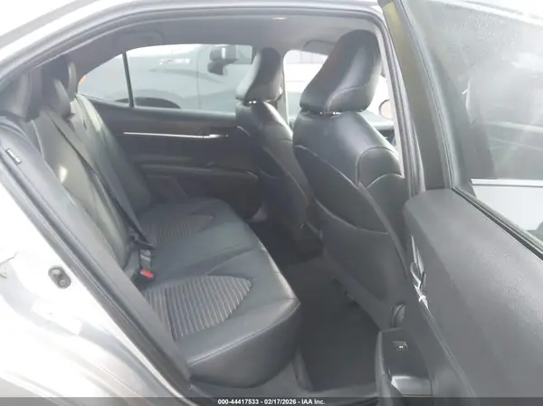 4T1B11HKXJU145988 2018 TOYOTA CAMRY - Image 8