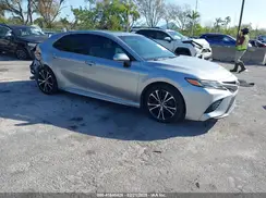4T1B11HKXJU147997 2018 TOYOTA CAMRY