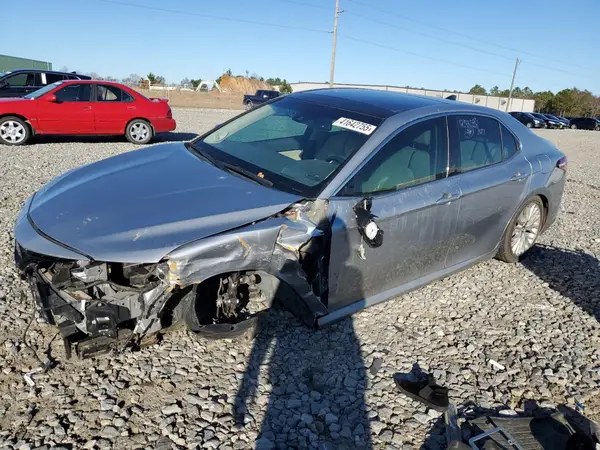4T1B11HKXJU153055 2018 TOYOTA CAMRY - Image 1