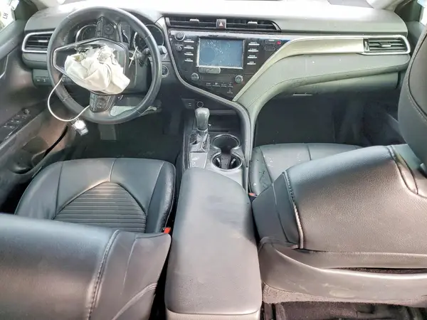 4T1B11HKXJU155968 2018 TOYOTA CAMRY - Image 8