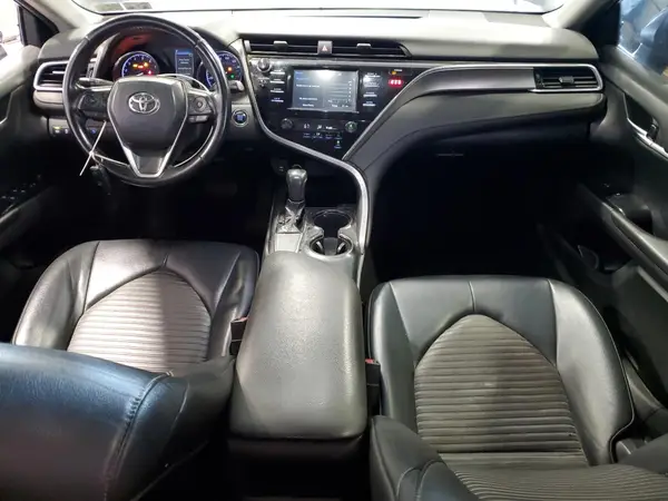 4T1B11HKXJU156022 2018 TOYOTA CAMRY - Image 8