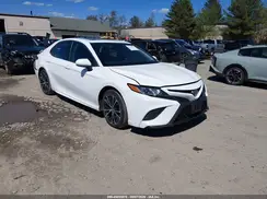 4T1B11HKXJU157543 2018 TOYOTA CAMRY