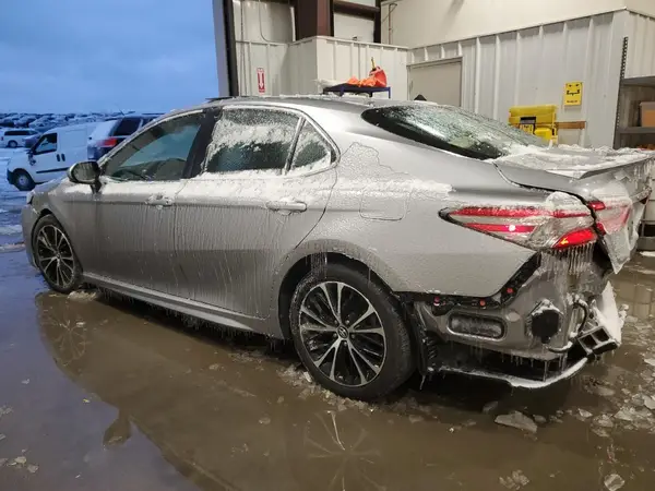 4T1B11HKXJU158644 2018 TOYOTA CAMRY - Image 2