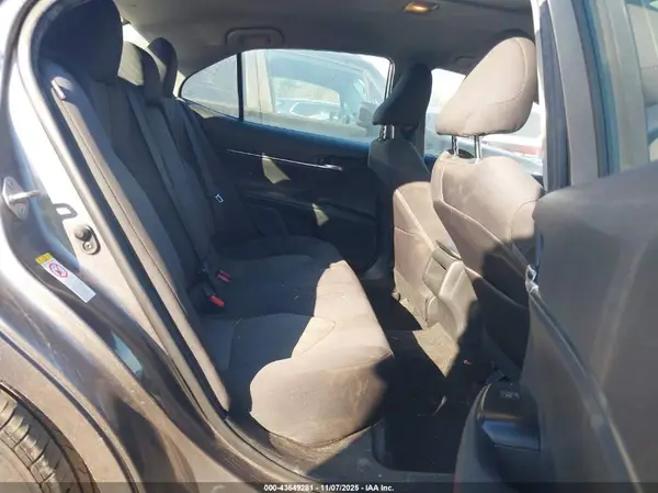 4T1B11HKXJU159258 2018 TOYOTA CAMRY - Image 8