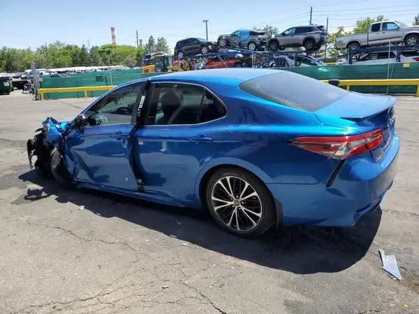 4T1B11HKXJU165559 2018 TOYOTA CAMRY - Image 2